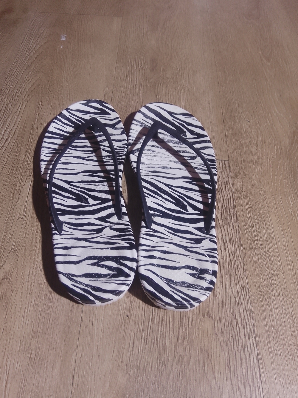 Women’s Zebra Print Sandals - Black & White Flip Flops